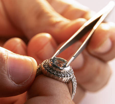 Guide ultime pour nettoyer et entretenir vos bijoux