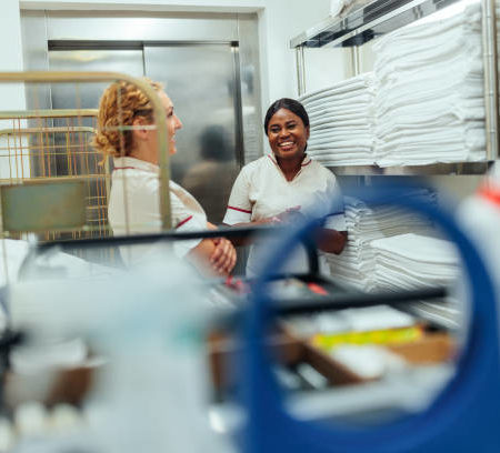 Conseils pour Assurer la Sécurité des Clients et du Personnel dans Votre Laverie