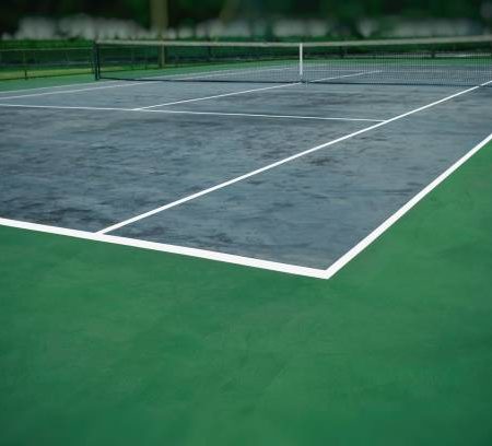 Pourquoi la rénovation d’un court de tennis à Paris doit-elle inclure un plan de maintenance à long terme ?