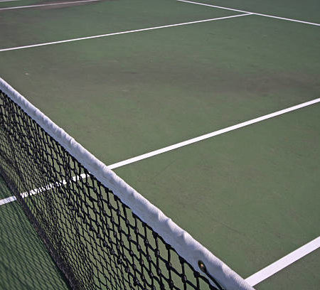 Pourquoi la construction court de tennis en béton poreux Aix-en-Provence est-elle écologique ?