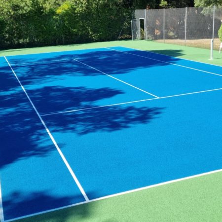 Pourquoi le béton poreux est-il écologique pour la construction d’un court de tennis en béton poreux à Saint-Raphaël ?
