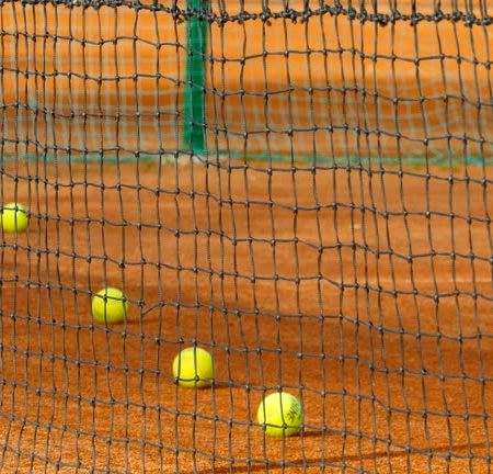 Comment intégrer un éclairage LED dans la construction d’un terrain de tennis à Nice ?