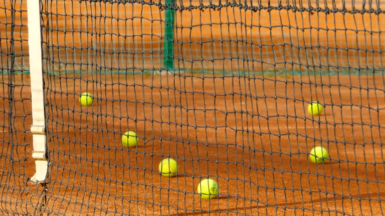 Construction d'un court de tennis à Saint-Raphaël