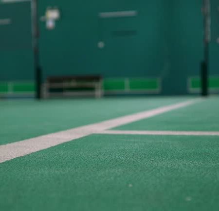 Pourquoi le drainage est-il essentiel dans la construction d’un court de tennis à Cannes ?