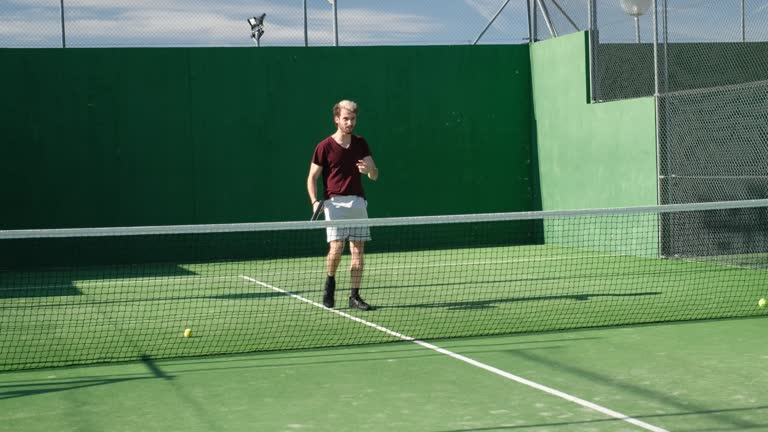 Construction d'un court de tennis en gazon synthétique à Cannes