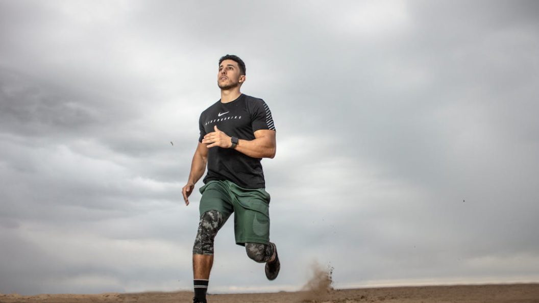 découvrez l'univers du fitness : des conseils pratiques, des entraînements variés, des astuces nutritionnelles et des motivations pour atteindre vos objectifs de santé et de bien-être.