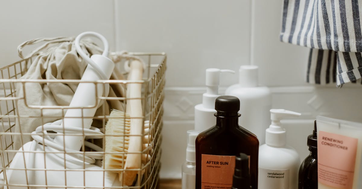 découvrez des astuces pratiques et des idées inspirantes pour organiser votre salle de bain. optimisez l'espace, rangez vos produits de beauté et créez un environnement serein et fonctionnel.