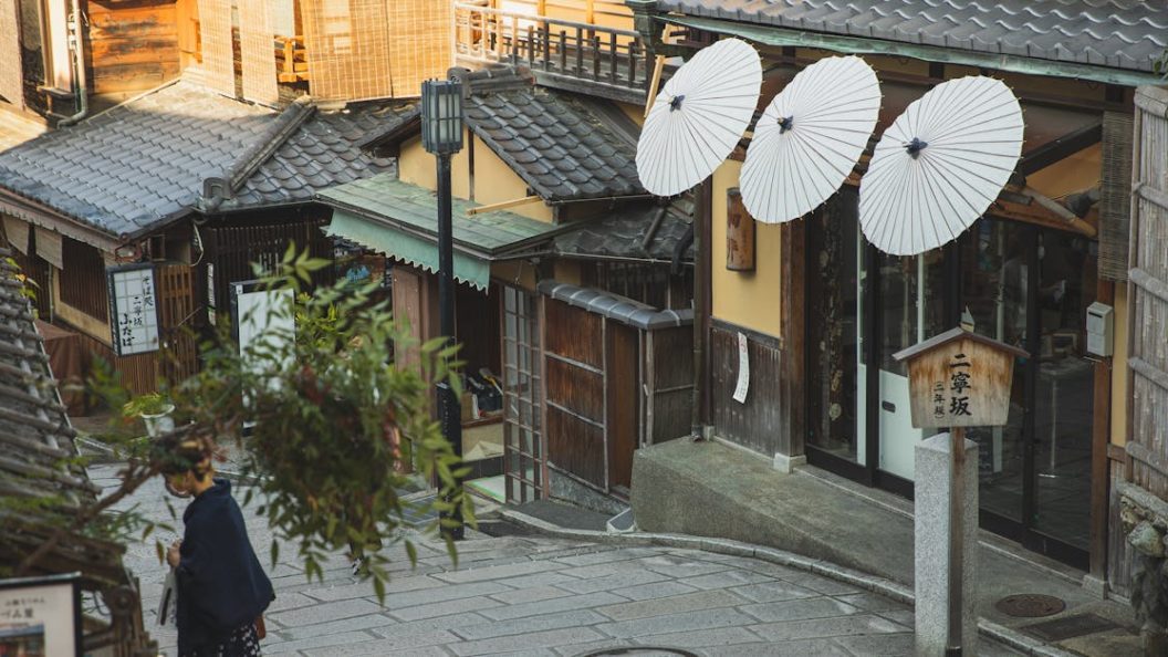 découvrez l'art de vivre à la japonaise : traditions, gastronomie, esthétisme, et pratiques quotidiennes qui inspirent un mode de vie harmonieux et équilibré. plongez dans la culture japonaise et son influence sur le bien-être.