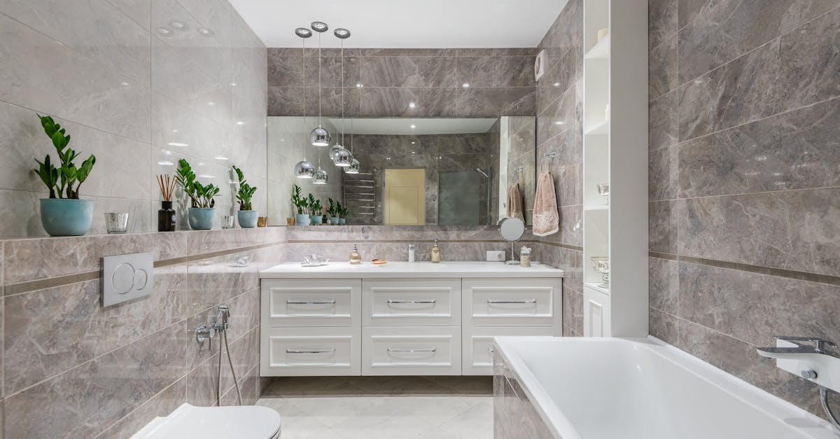 découvrez notre sélection d'accessoires de douche indispensables pour transformer votre salle de bain en un espace de bien-être. profitez de porte-savons, rideaux de douche, et bien plus pour un confort optimal.