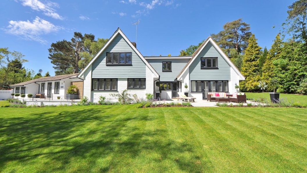 découvrez comment réussir votre investissement immobilier grâce à nos conseils, astuces et guides complets. maximisez votre rentabilité et sécurisez votre achat dans l'immobilier !