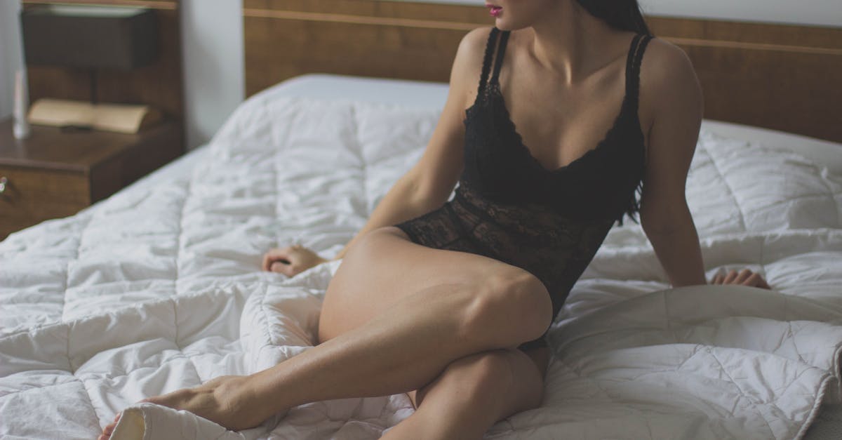 découvrez notre collection de lingerie de luxe alliant élégance, raffinement et confort. succombez à des matières nobles et à des finitions délicates pour sublimer votre féminité en toutes occasions.