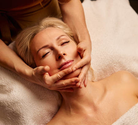Est-ce que le massage bien-être à Lyon peut soulager les tensions musculaires chroniques ?